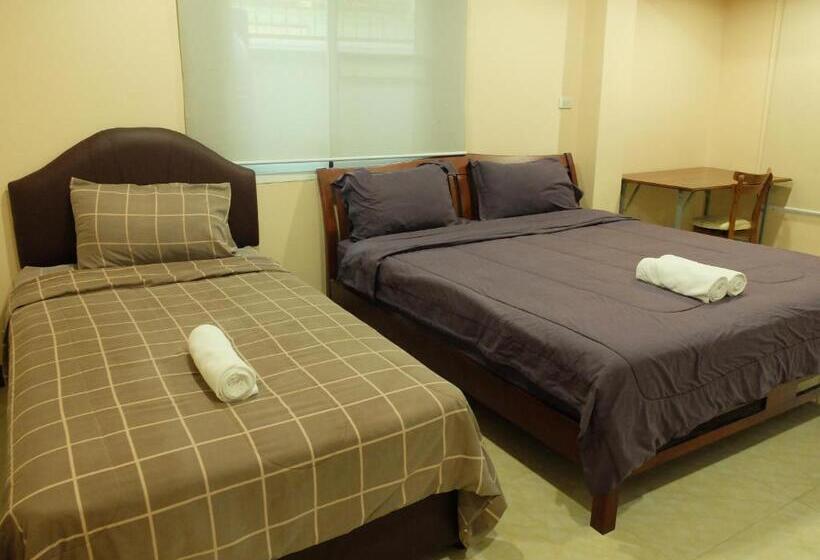 디럭스 트리플 룸, Tree House Chachoengsao