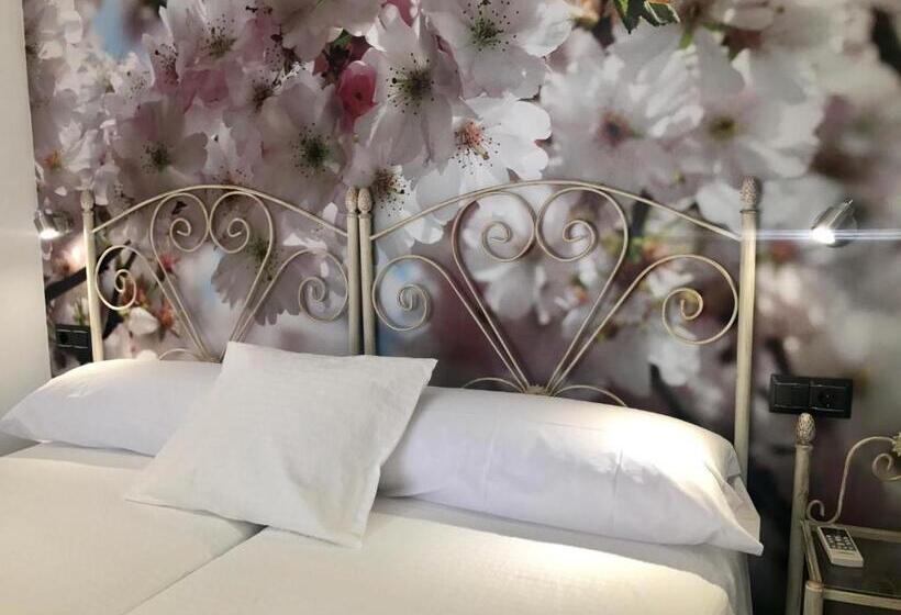 Номер Стандарт с Балконом, Salamandra Plaza