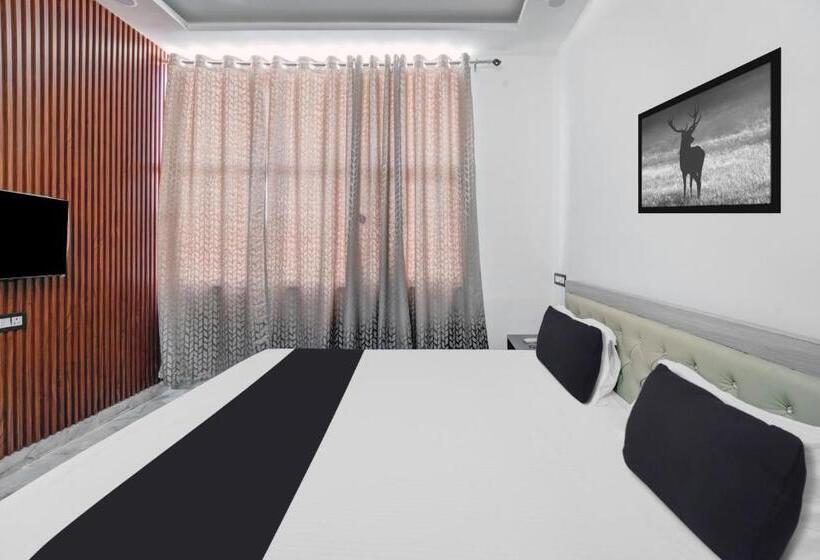 Номер Стандарт, Super Oyo Flagship Hotel Singh Residency