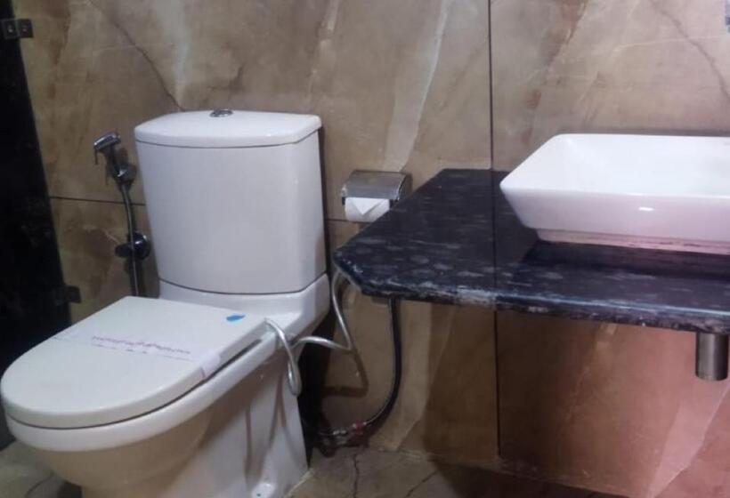 جناح عائلي, Dup