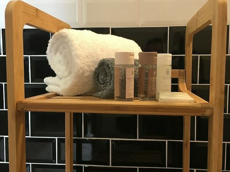 اتاق استاندارد, Clos 1906