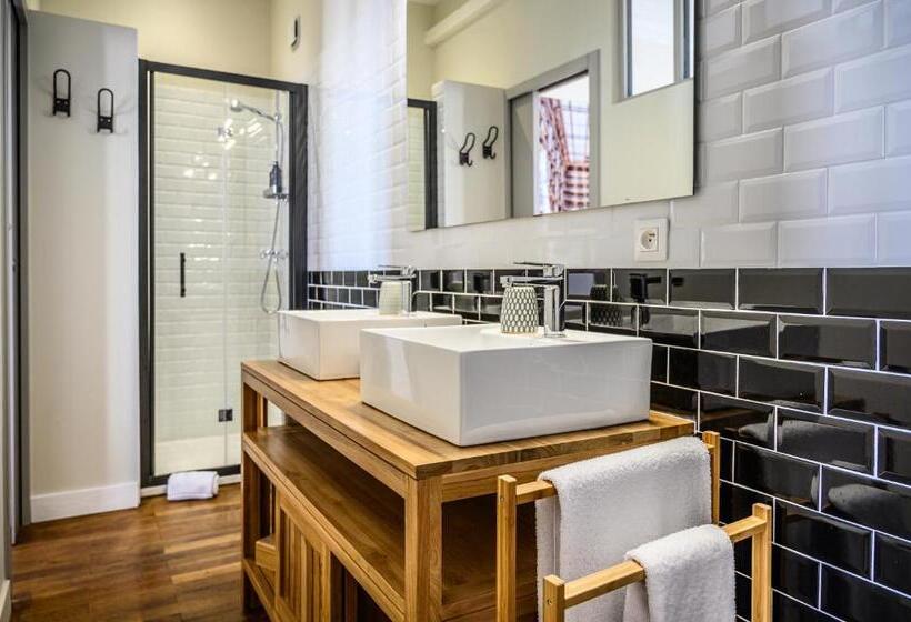 اتاق استاندارد, Clos 1906