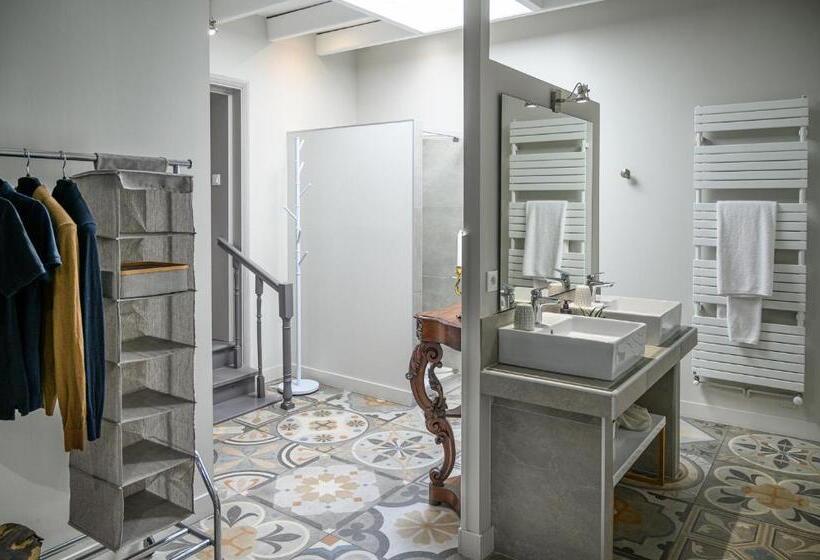 اتاق سوپریور, Clos 1906