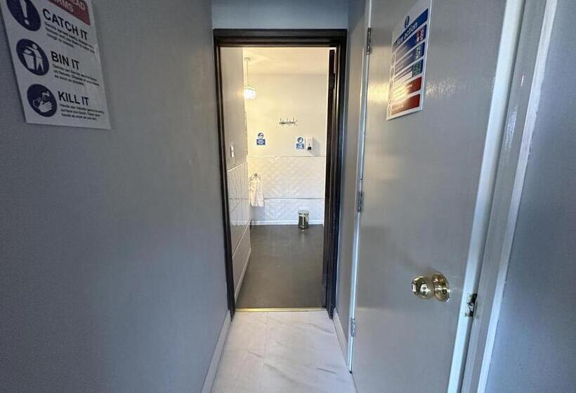 חדר דלוקס, Heathwood