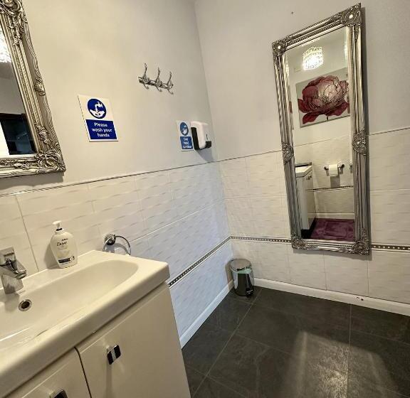 חדר דלוקס, Heathwood