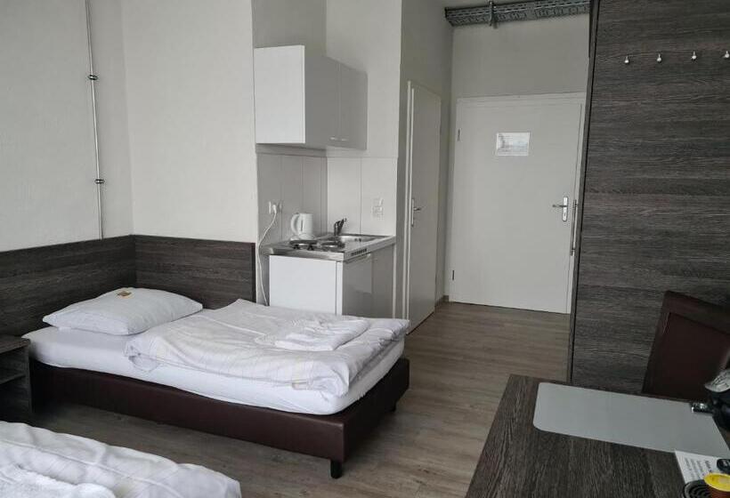 חדר דלוקס עם מרפסת, Gästehaus Haßloch/pfalz