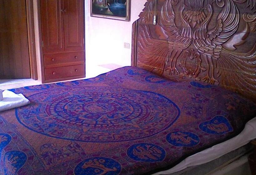 غرفة ديلوكس, Posada Escarcega