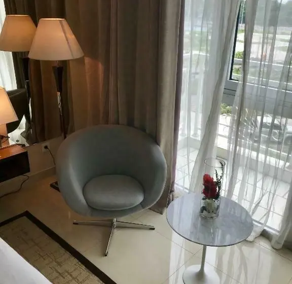 اتاق استاندارد با چشم‌انداز باغ, Pefaco Hotel Maya Maya