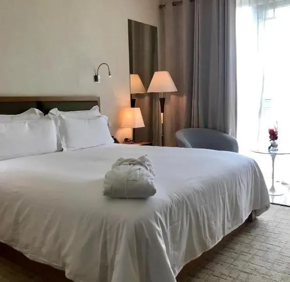 اتاق استاندارد با چشم‌انداز باغ, Pefaco Hotel Maya Maya