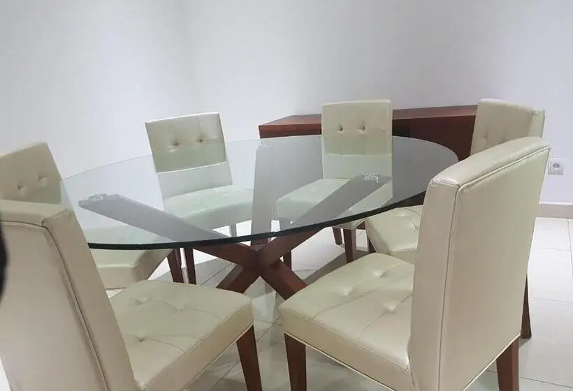 سوئیت پرزیدنت, Pefaco Hotel Maya Maya