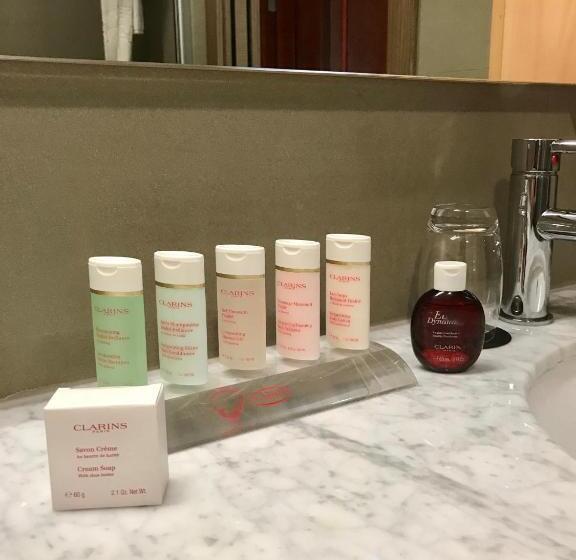 سوییت لوکس, Pefaco Hotel Maya Maya