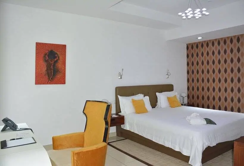 سوییت سوپریور, Pefaco Hotel Maya Maya