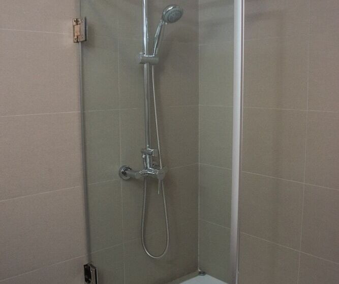 سوییت لوکس, Pefaco Hotel Maya Maya