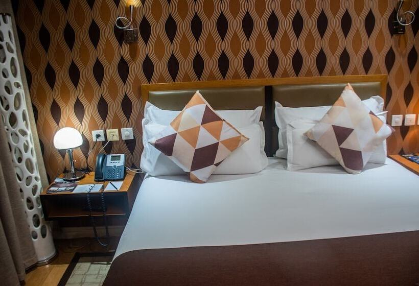 سوییت لوکس, Pefaco Hotel Maya Maya