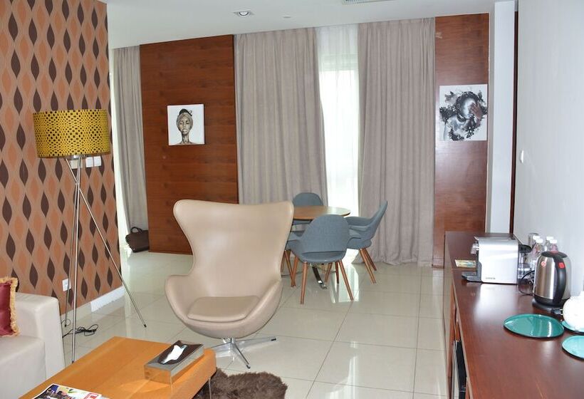 سوییت سوپریور, Pefaco Hotel Maya Maya