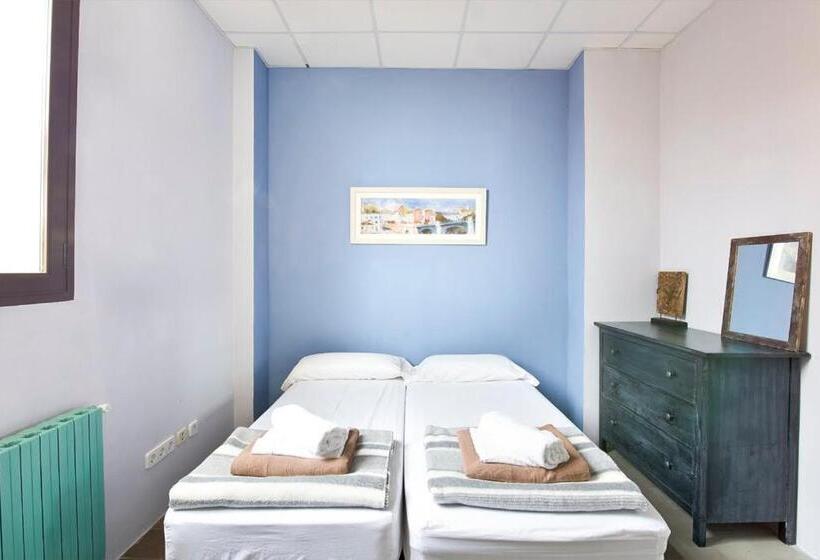 غرفة قياسية ثلاثية حمام مشترك, Alberg Solidança Hostel