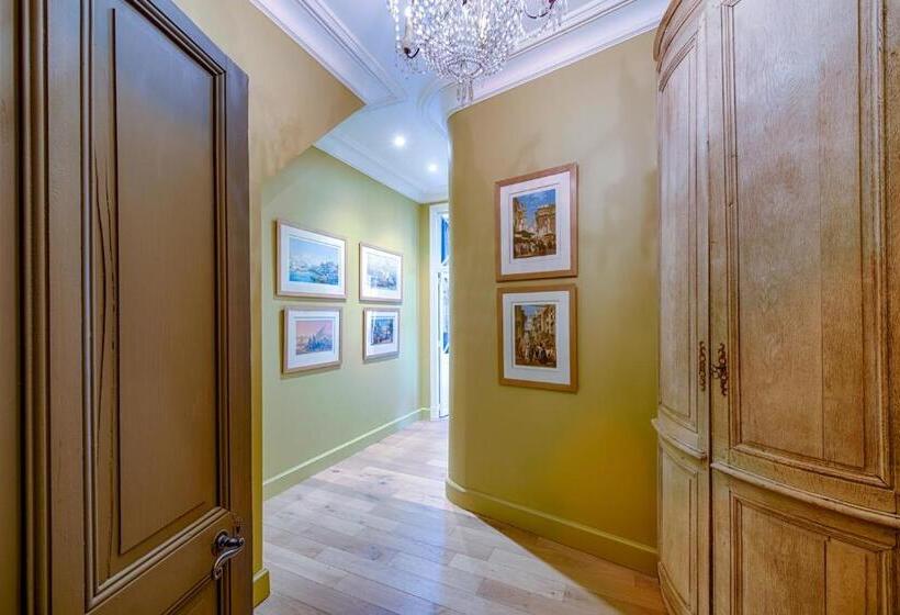 Suite Vue Jardin, La Divine Comédie Suites Deluxe