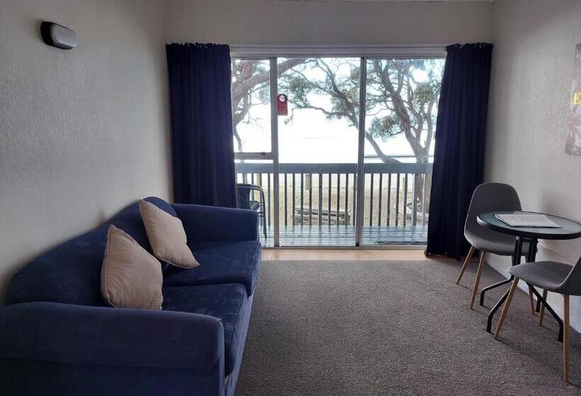 إستوديو قياسى مطل على البحر, Edgewater Motel