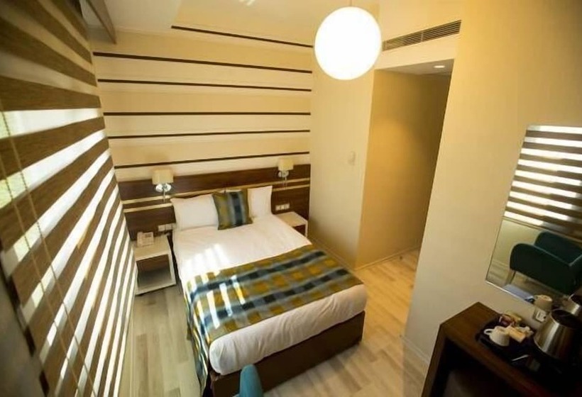 标准单人间, Altinpark