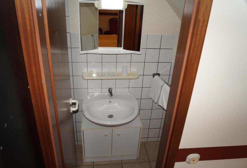 Трежместный Номер Economy, La Fontana