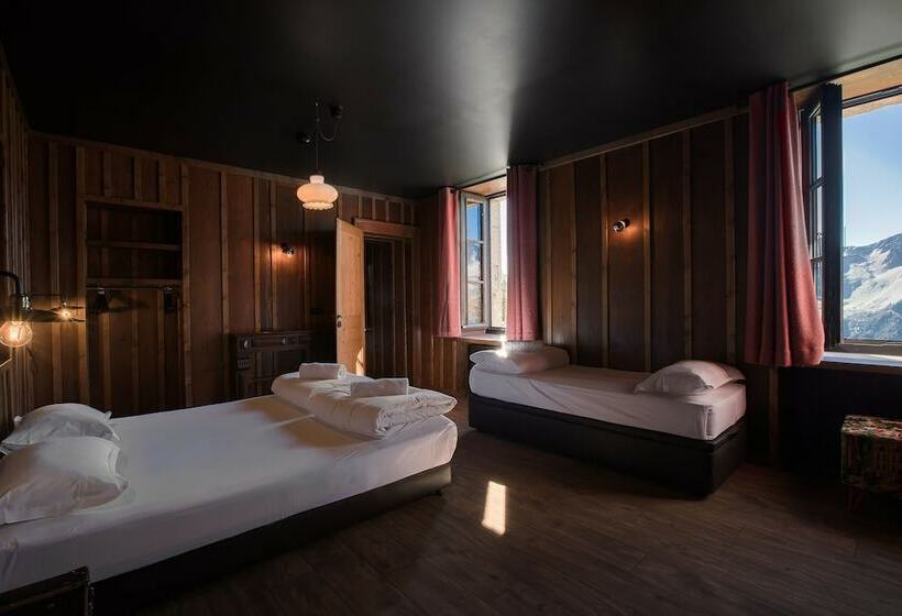 חדר משפחתי, Refuge Du Montenvers