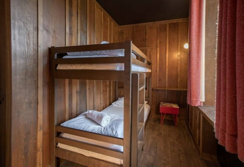 חדר משפחתי, Refuge Du Montenvers