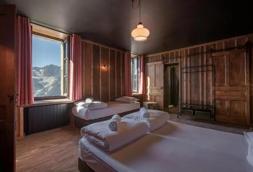 Chambre Familiale Vue Montagne, Refuge Du Montenvers