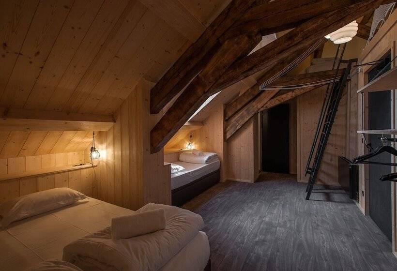 חדר משפחתי, Refuge Du Montenvers