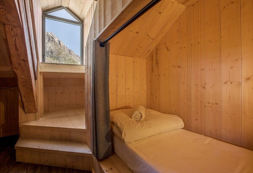 חדר משפחתי, Refuge Du Montenvers