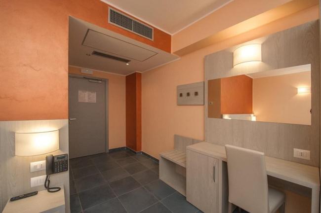 غرفة عائلية, Testani Colleferro