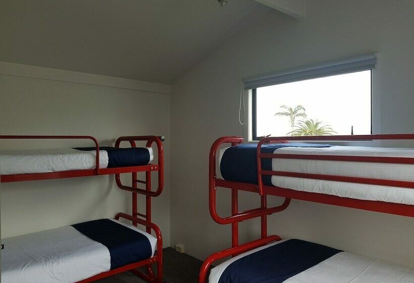 Семейный Номер, Tidewater Motel And Tourist Park   Hostel