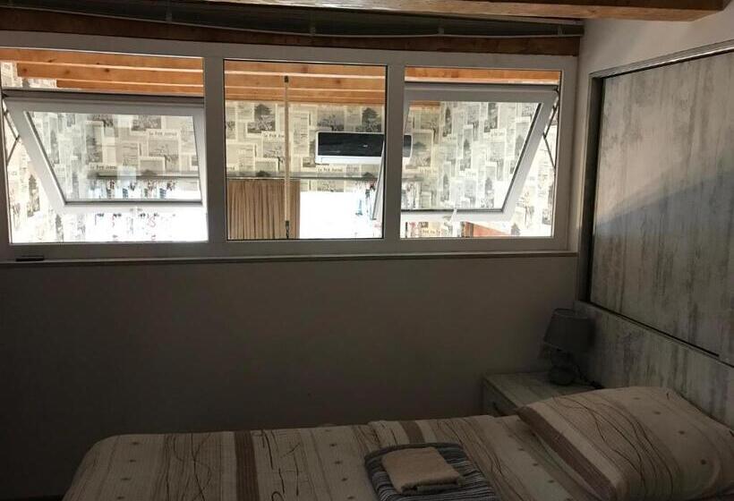 اتاق استاندارد با سرویس بهداشتی مشترک, Le Petit