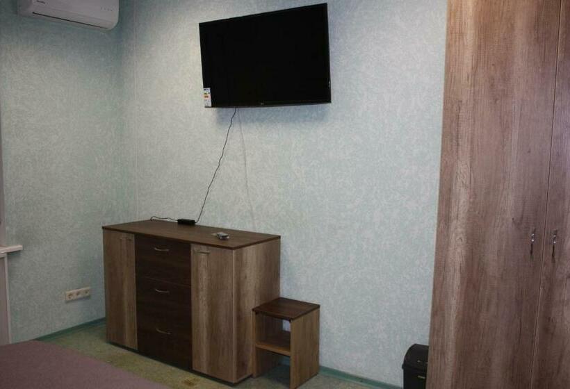 اتاق استاندارد با تخت بزرگ, Solnechny