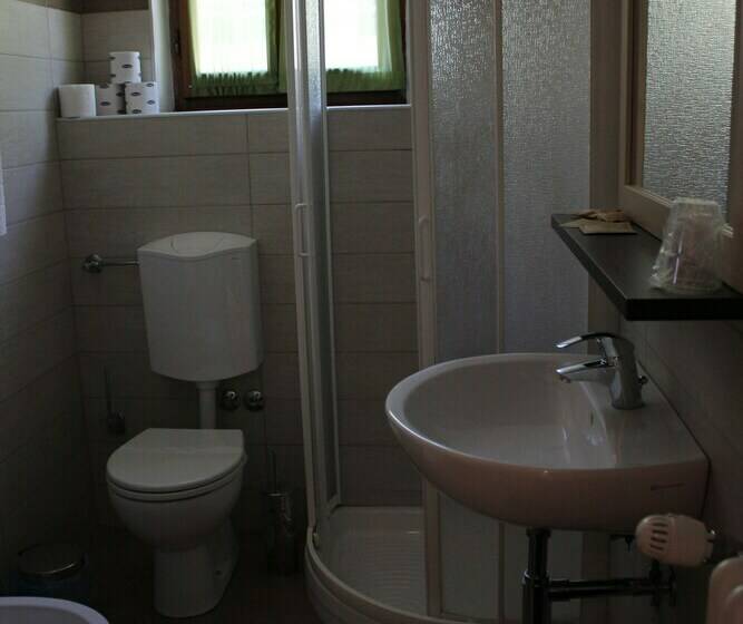 스탠다드 룸, Albergo Ristorante Bismantova