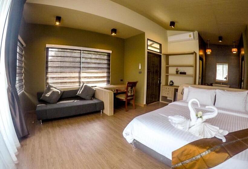 חדק דלוקס עם ג'קוזי, Binlha Raft Resort