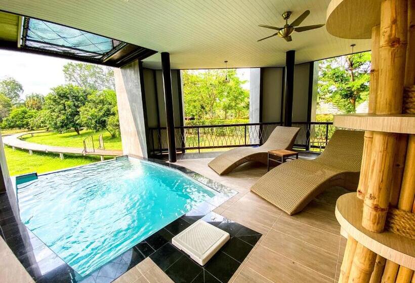 וילה עם חדר שינה אחד ובריכת שחיה, Binlha Raft Resort