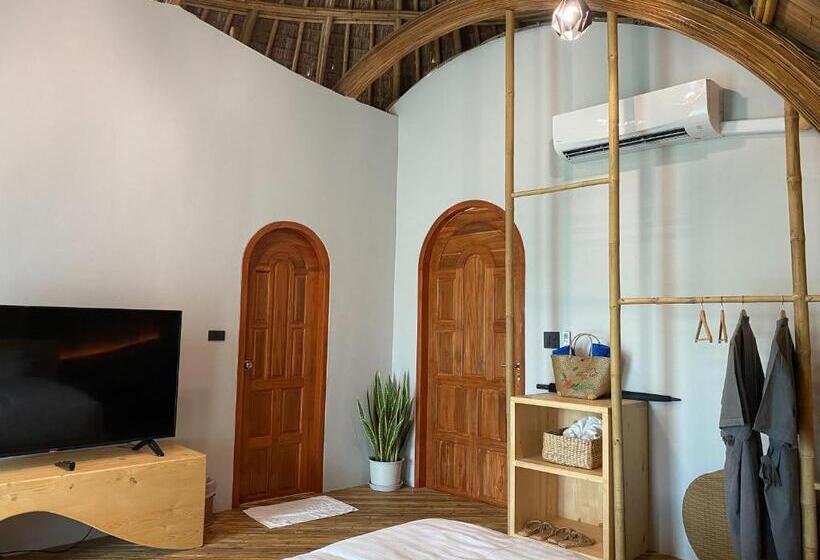 וילה עם חדר שינה אחד ובריכת שחיה, Binlha Raft Resort