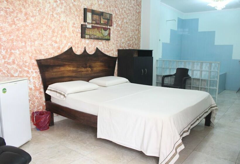 Номер Deluxe, Elimar