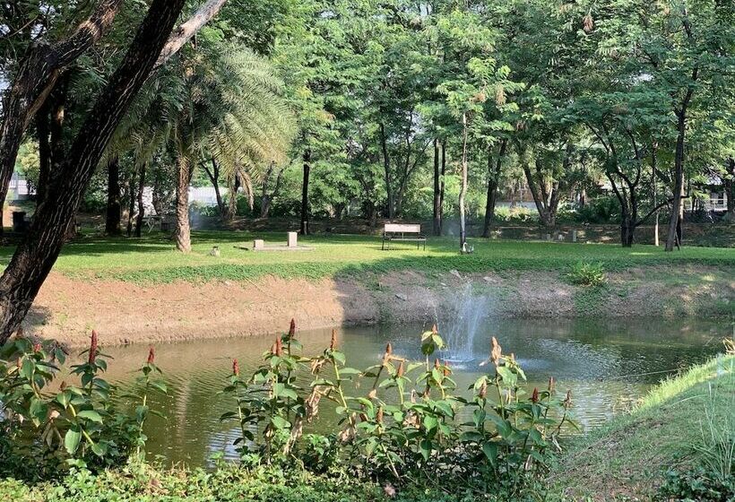 חדר סטנדרט נוף לגינה, Green@buriram