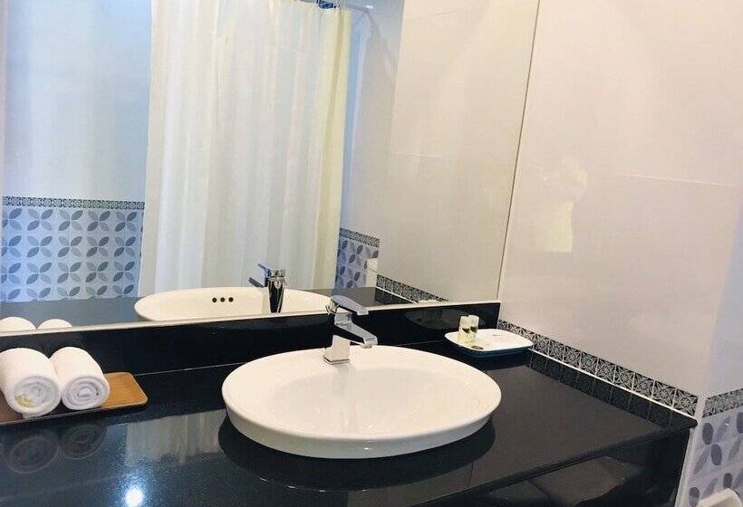 اتاق استاندارد, Phuket Chinoinn Shaplus Certified