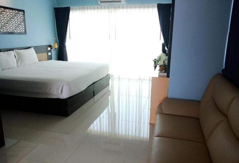 اتاق لوکس با بالکن, Phuket Chinoinn Shaplus Certified