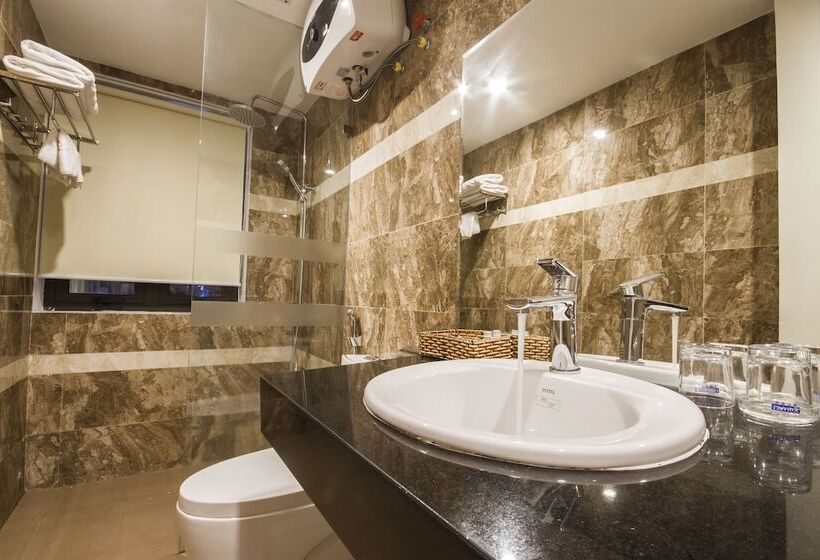 اتاق لوکس سه تخته, Sapphire