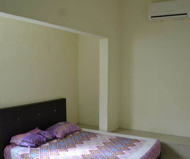 Deluxe Room, Sitiyam Homestay Seri Kembangan