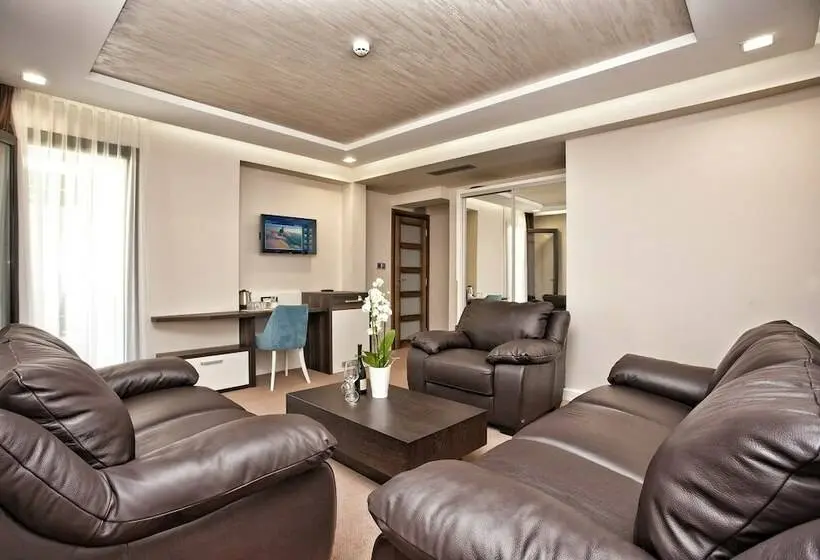سوییت, Wellness & Spa Hotel Acd