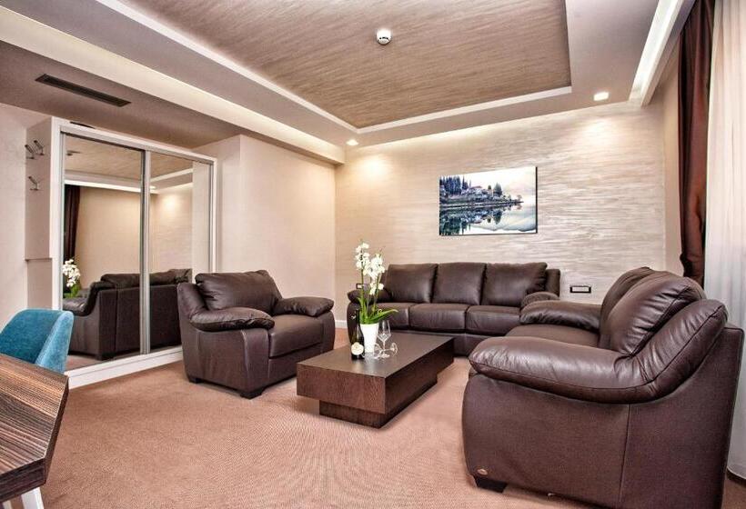 سوییت, Wellness & Spa Hotel Acd