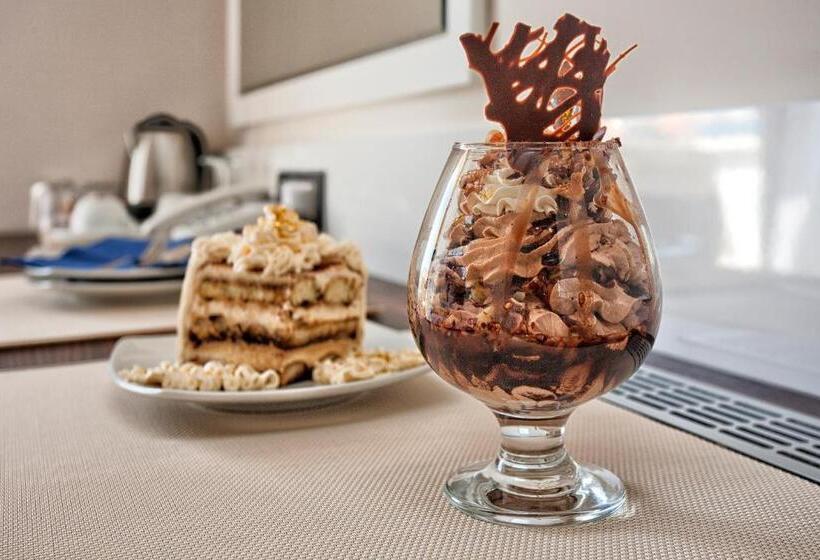 سوئیت با بالکن, Wellness & Spa Hotel Acd