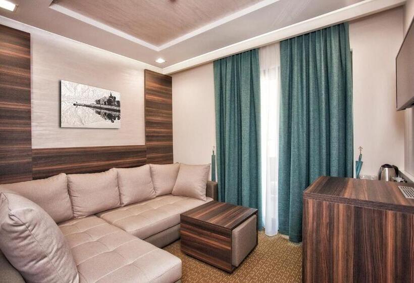 سوئیت با بالکن, Wellness & Spa Hotel Acd