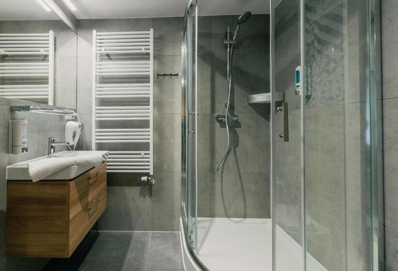 חדר סטנדרט עם מרפסת, Country Club żywiec Hotel I Domki Całoroczne