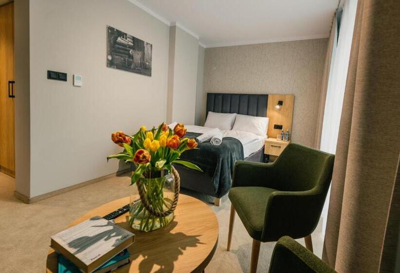 Номер Стандарт с Балконом, Country Club żywiec Hotel I Domki Całoroczne