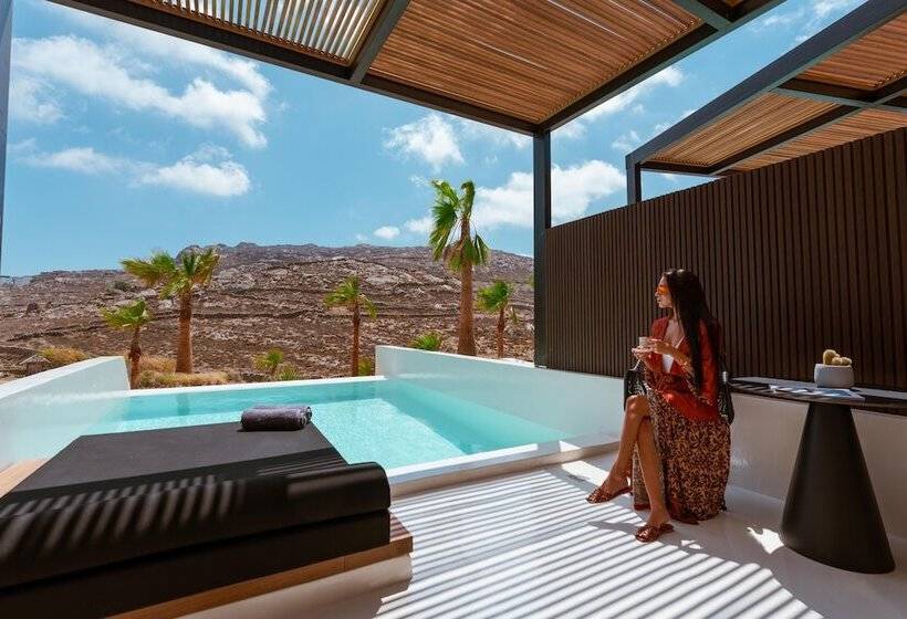 סוויטת ג'וניור עם בריכה, Ftelia Black Villas